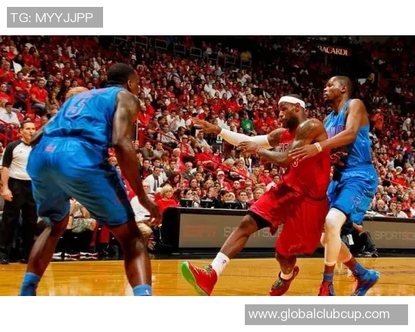 76人勇士巅峰对决全场直播精彩瞬间回顾与分析