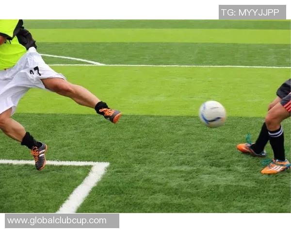 列夫雅辛与贝利的传奇对决足球史上的巅峰之战