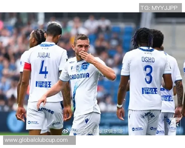 勒阿弗尔主场迎战欧塞尔双方争夺关键三分的激烈对决